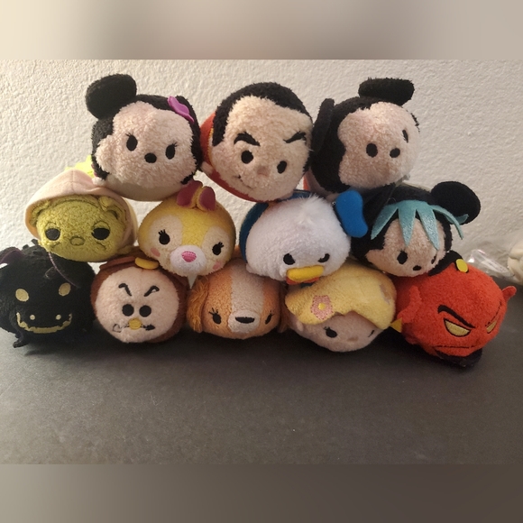 Disney Mini tsum tsum plush bundle of 12 - Picture 2 of 16